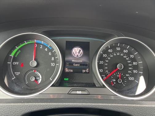 2018 Volkswagen e-Golf SE