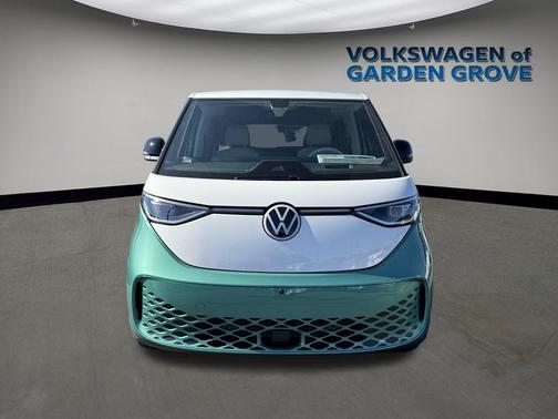 2025 Volkswagen ID. Buzz Pro S Plus with 4MOTION