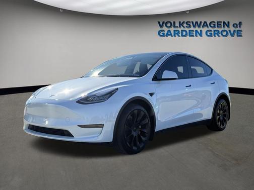 2023 Tesla Model Y Long Range Dual Motor All-Wheel Drive