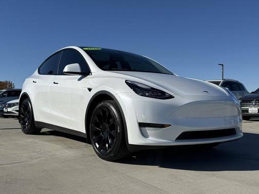 2023 Tesla Model Y Long Range Dual Motor All-Wheel Drive