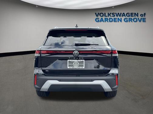 2025 Volkswagen Tiguan 2.0T SE