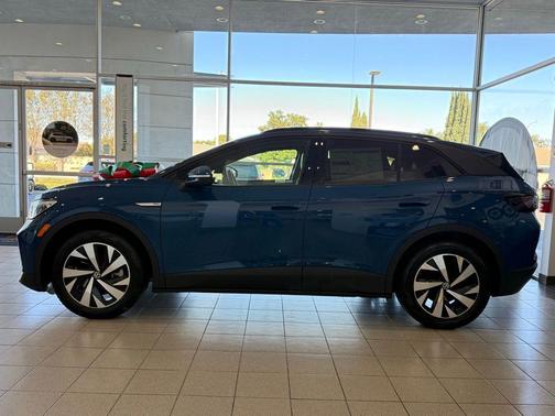 mountain lake blue metallic 2026 Volkswagen ID.4 Pro