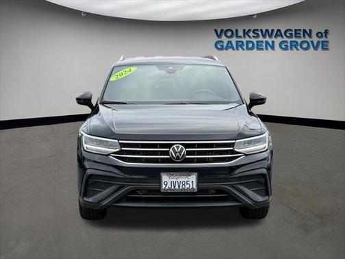 2024 Volkswagen Tiguan 2.0T SE