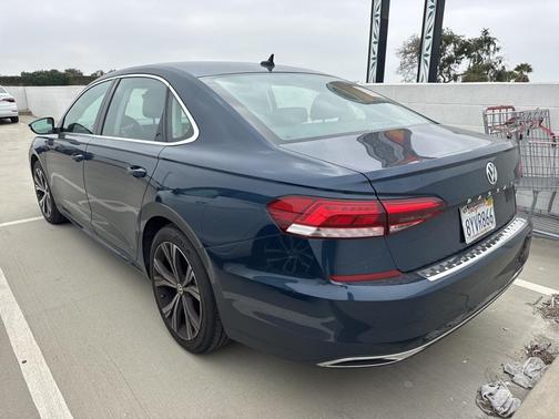 2022 Volkswagen Passat 2.0T SE