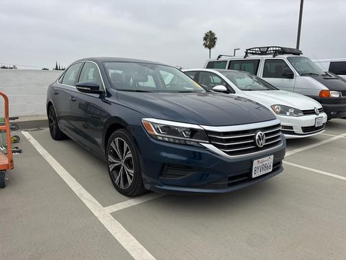 2022 Volkswagen Passat 2.0T SE