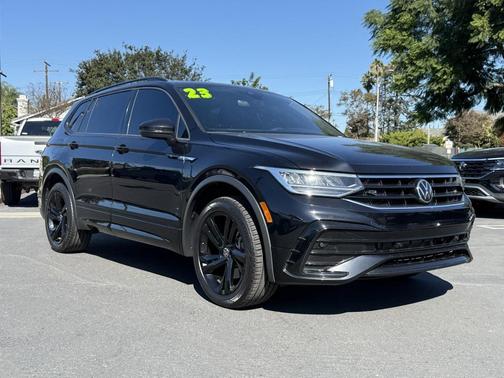 2023 Volkswagen Tiguan 2.0T SE R-Line Black