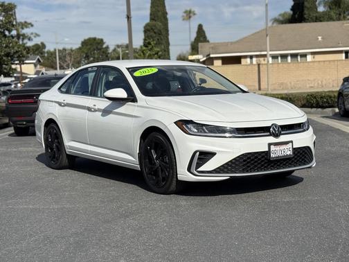 2025 Volkswagen Jetta 1.5T SE