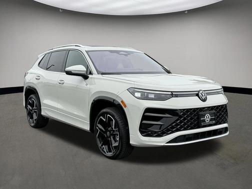 2026 Volkswagen Tiguan 2.0T SEL R-Line 4MOTION