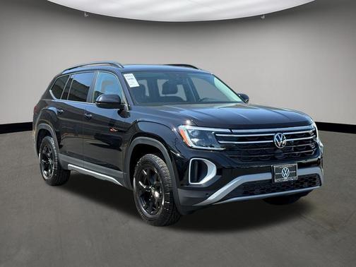deep black pearl 2026 Volkswagen Atlas Peak Edition