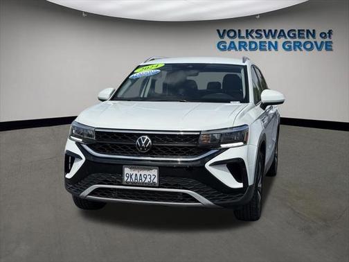 2024 Volkswagen Taos SE