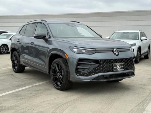 2025 Volkswagen Tiguan 2.0T SE R-Line Black 4MOTION