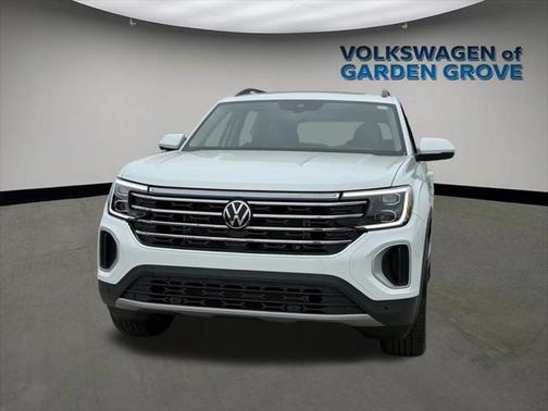 2025 Volkswagen Atlas 2.0T SE w/Technology 4MOTION