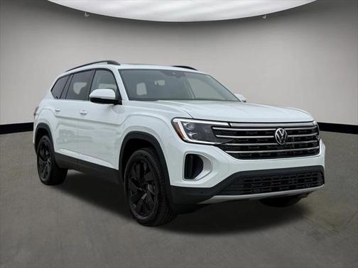 2025 Volkswagen Atlas 2.0T SE w/Technology 4MOTION