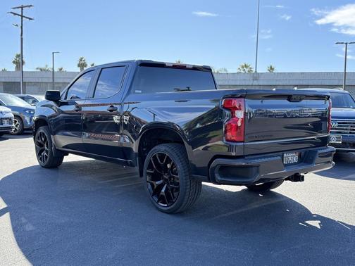 2022 Chevrolet Silverado 1500 Custom