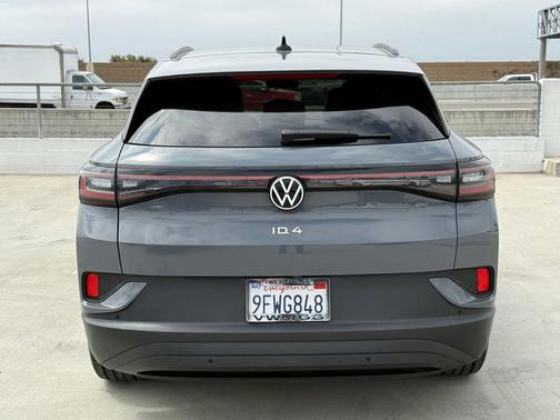 Pure Gray 2023 Volkswagen ID.4 Pro
