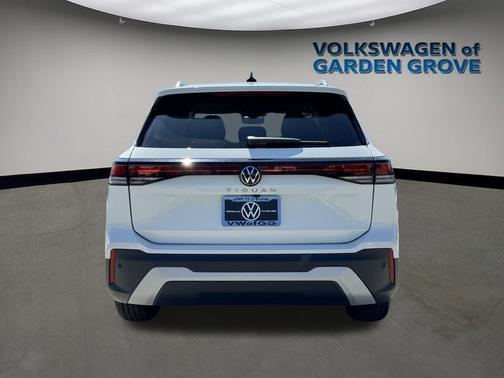 2025 Volkswagen Tiguan 2.0T S