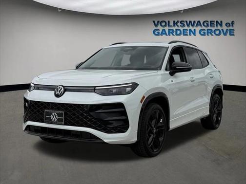 2025 Volkswagen Tiguan 2.0T SE R-Line Black 4MOTION