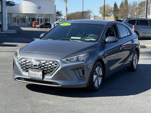 2020 Hyundai IONIQ Hybrid Blue