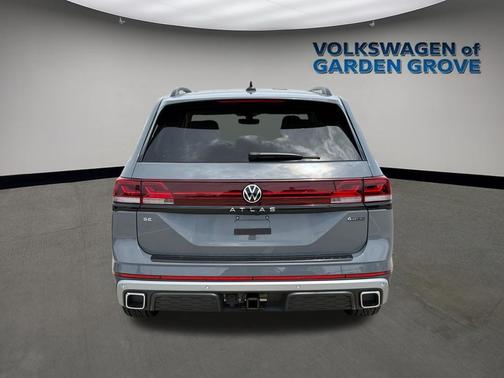 pure gray 2026 Volkswagen Atlas Peak Edition
