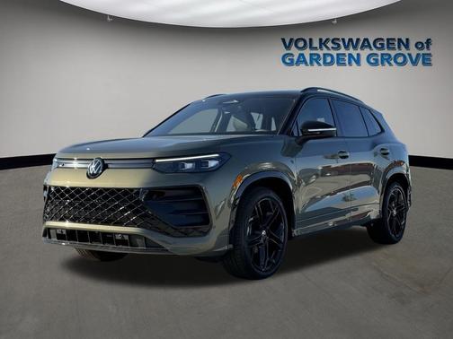 2025 Volkswagen Tiguan 2.0T SE R-Line Black