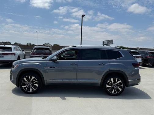 2025 Volkswagen Atlas 2.0T SEL Premium R-Line 4MOTION