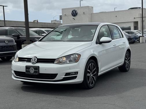 2015 Volkswagen Golf Auto TSI SE