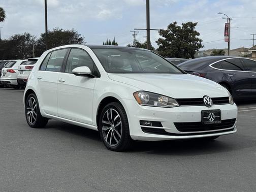 2015 Volkswagen Golf Auto TSI SE