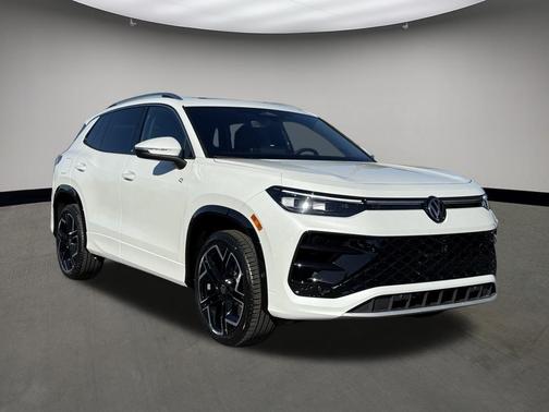Opal White 2026 Volkswagen Tiguan 2.0T SEL R-Line 4MOTION