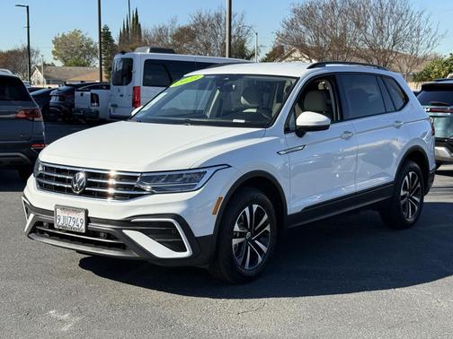 2023 Volkswagen Tiguan 2.0T S
