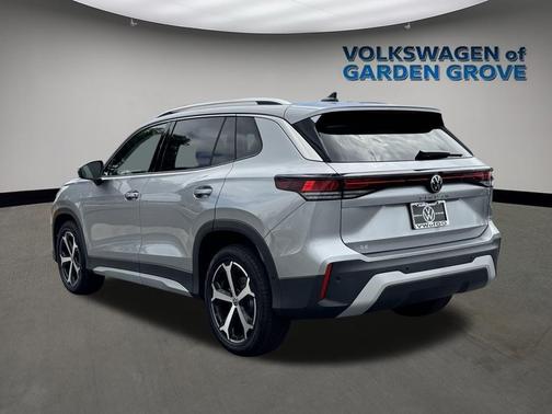 2025 Volkswagen Tiguan 2.0T SE