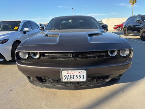 2018 Dodge Challenger SXT
