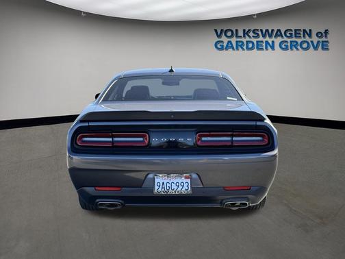 2018 Dodge Challenger SXT