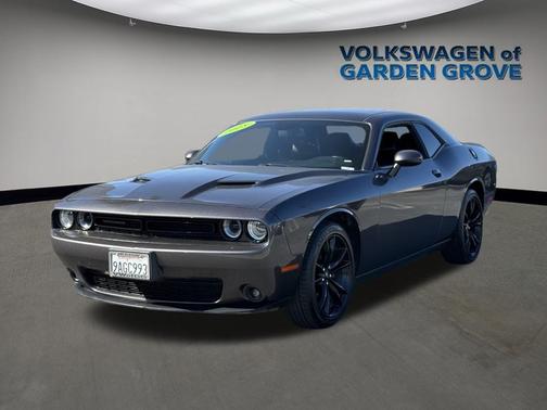 2018 Dodge Challenger SXT