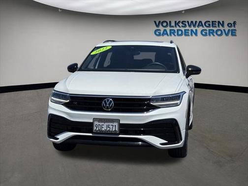 2022 Volkswagen Tiguan 2.0T SE R-Line Black