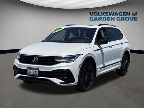 2022 Volkswagen Tiguan 2.0T SE R-Line Black