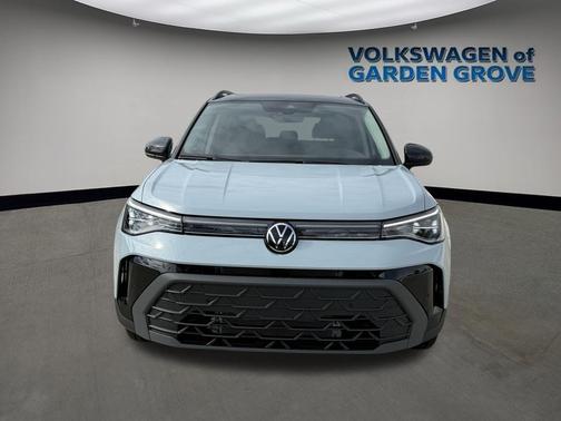 2026 Volkswagen Taos SE Black