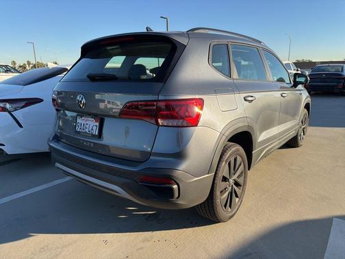 2022 Volkswagen Taos 1.5T S