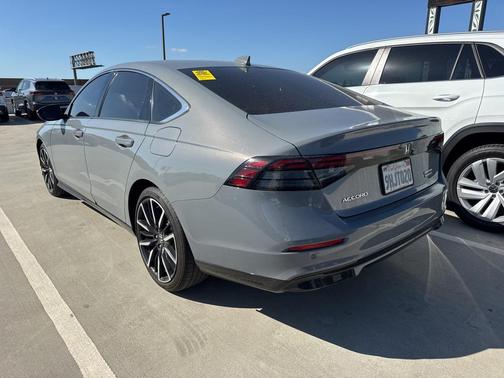 2023 Honda Accord Hybrid Touring