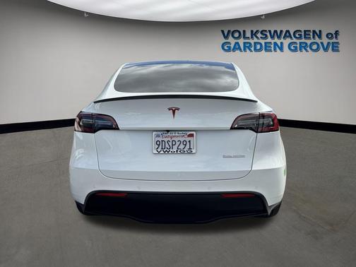 2022 Tesla Model Y Performance Dual Motor All-Wheel Drive