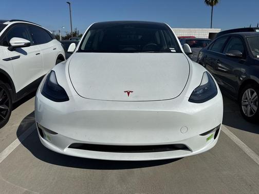 2022 Tesla Model Y Performance Dual Motor All-Wheel Drive