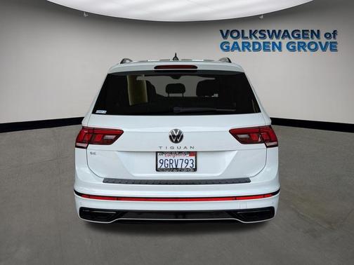 Opal White Pearl 2023 Volkswagen Tiguan 2.0T SE R-Line Black