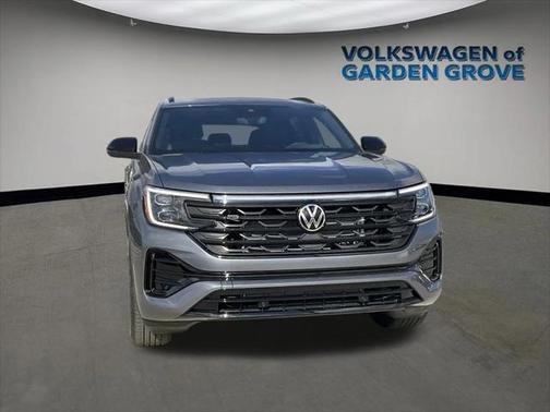 2025 Volkswagen Atlas Cross Sport 2.0T SEL