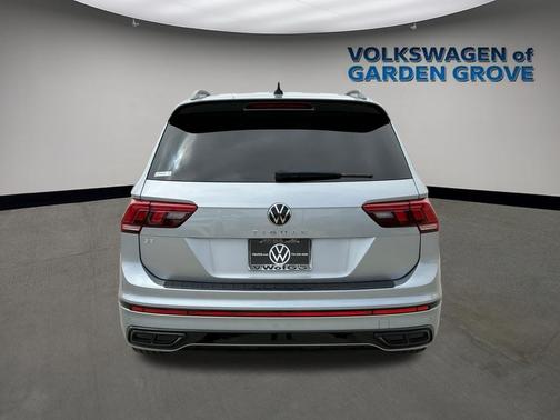 Pyrite Silver 2023 Volkswagen Tiguan 2.0T SE R-Line Black