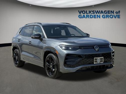 2025 Volkswagen Tiguan 2.0T SE R-Line Black