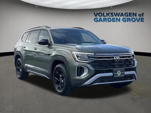 2025 Volkswagen Atlas 2.0T Peak Edition