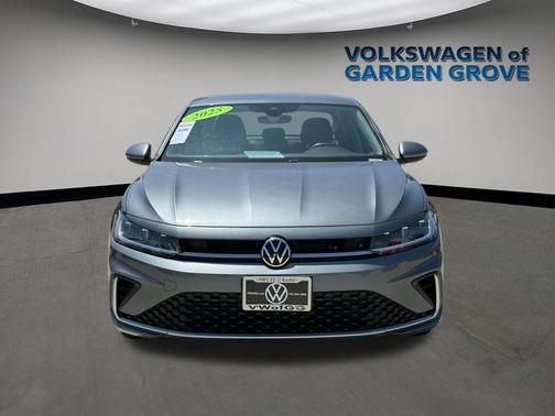 Platinum Gray 2025 Volkswagen Jetta 1.5T S