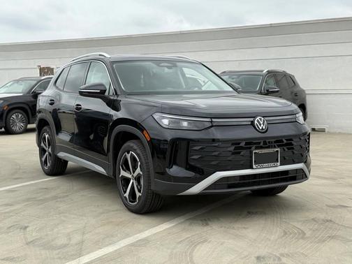 2025 Volkswagen Tiguan 2.0T SE 4MOTION