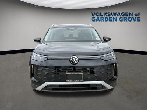 2025 Volkswagen Tiguan 2.0T SE 4MOTION