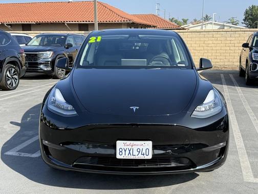 2021 Tesla Model Y Long Range Dual Motor All-Wheel Drive