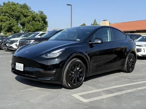2021 Tesla Model Y Long Range Dual Motor All-Wheel Drive